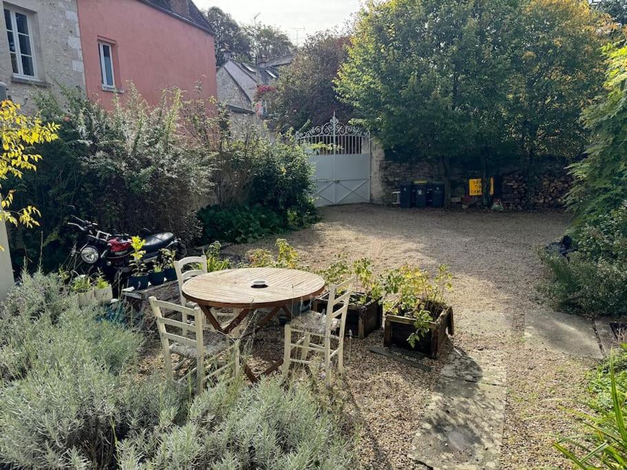 Petite Maison Independante Avec Parking Vétheuil Eksteriør billede
